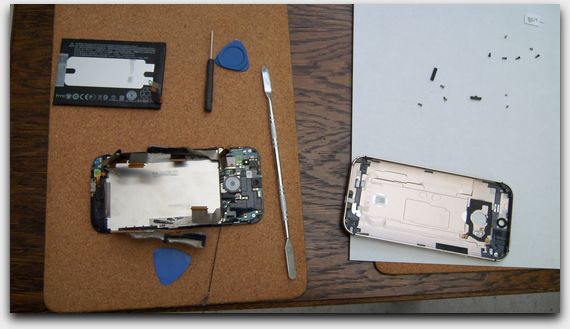HTC One M8 (Battery and Rear Cover)